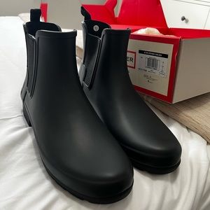BNWT Hunter Chelsea boots